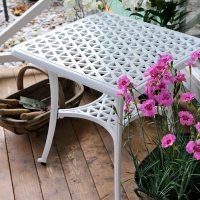 Anteprima: White_Sandra_Side_Table_Cast_Aluminium_Garden_Furniture_2