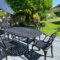 Anteprima: June 4 seater in a customers garden on decking